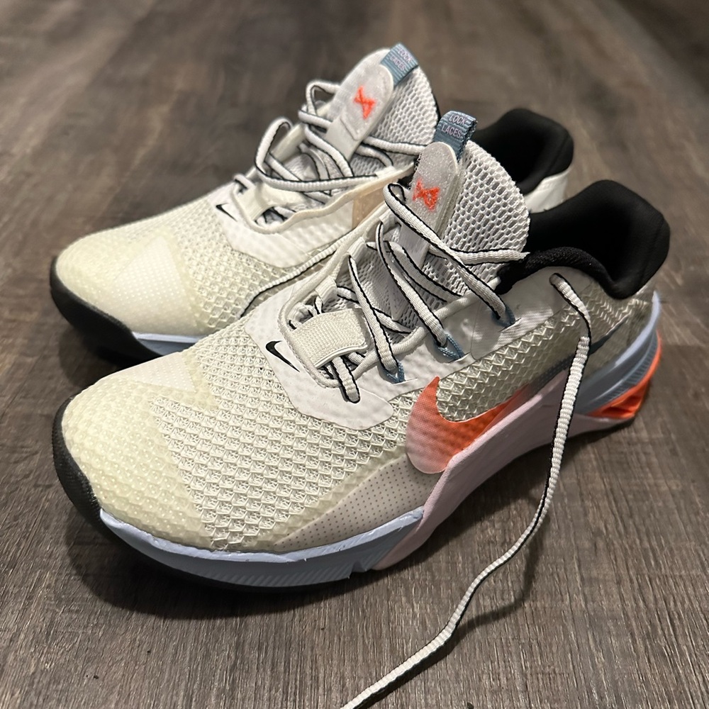 Women’s nikes